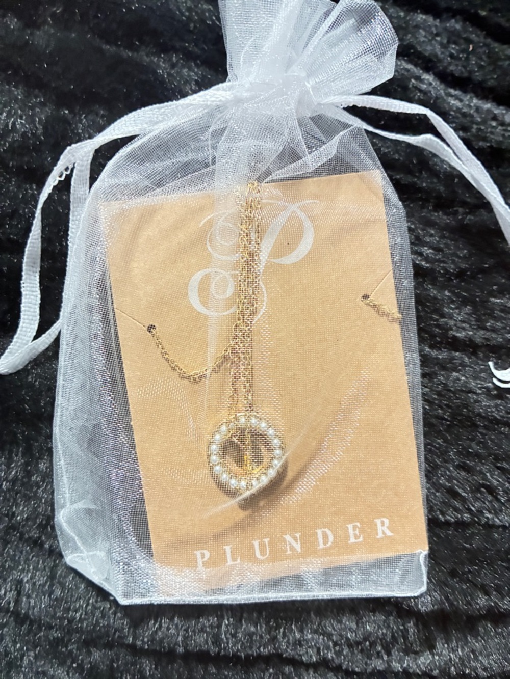 Plunder Gold and White Pearl Halo Pendant Necklace